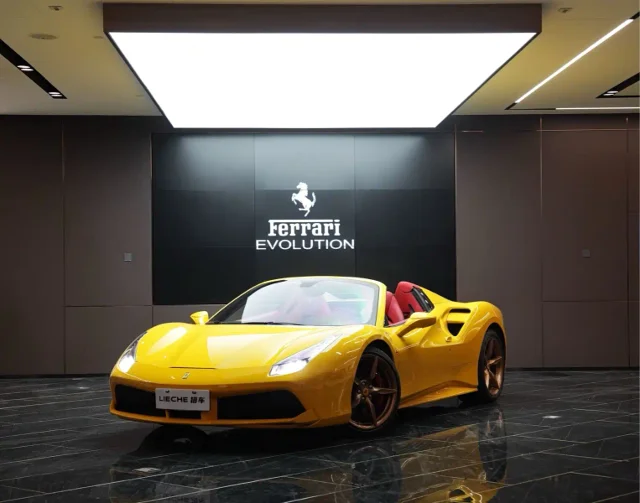 Ferrari 488 488 Spider