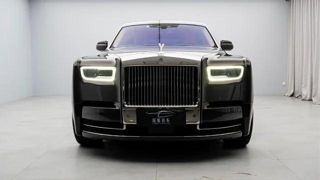 Rolls-Royce Phantom 6.7T Long Wheelbase Edition
