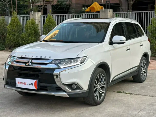 Mitsubishi Outlander 2.4L 4WD Elite Edition 5 seats