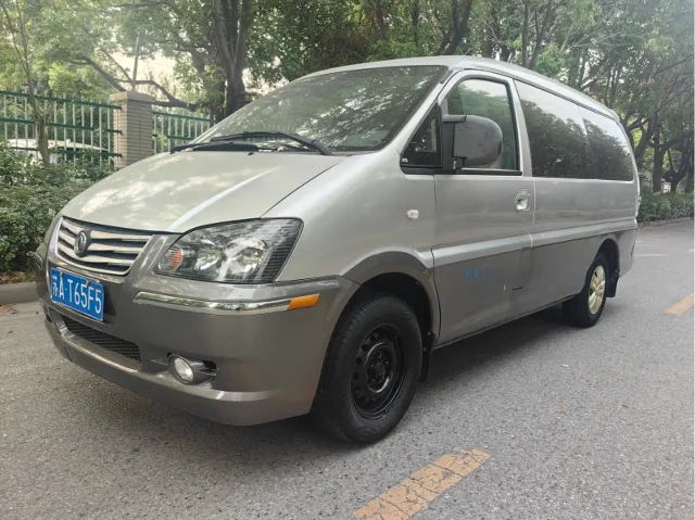 Forthing Lingzhi M3L 1.6L 7 seats Comfort Type