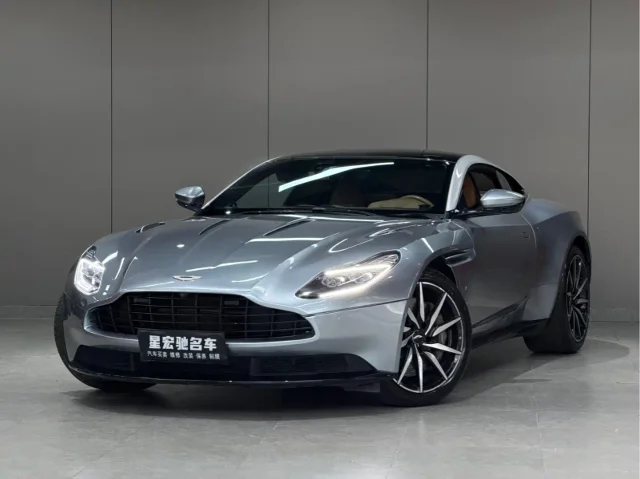 Aston Martin DB11 5.2T Debut Edition