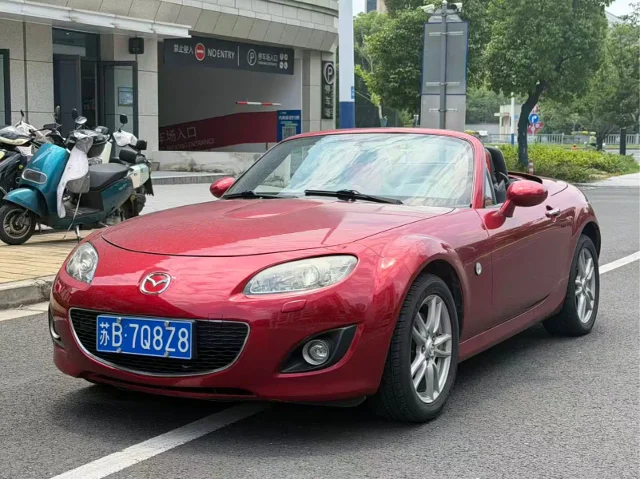 Mazda MX-5 2.0