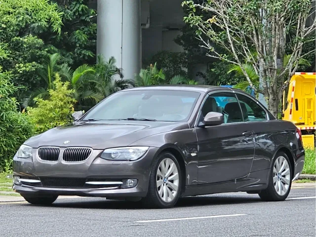 BMW 3 Series (Import) 330i Convertible Coupe Edition