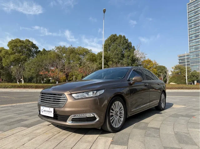 Ford Taurus EcoBoost 245 Luxury Type