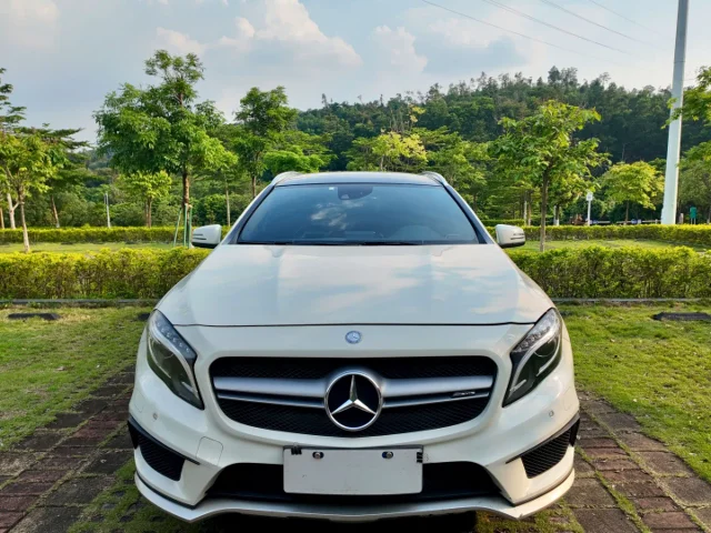 Mercedes-Benz GLA AMG AMG GLA 45 4MATIC