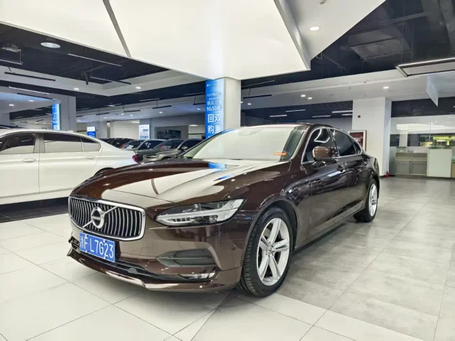 Volvo S90 T5 Smart Vision Edition