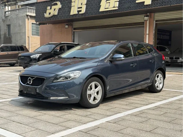 Volvo V40 T3 Smart Fashion Edition
