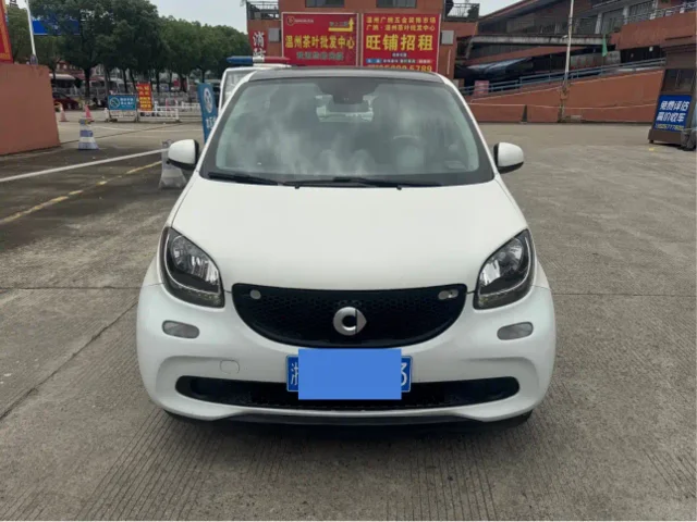Smart forfour 0.9T 66 kW Pioneer Edition