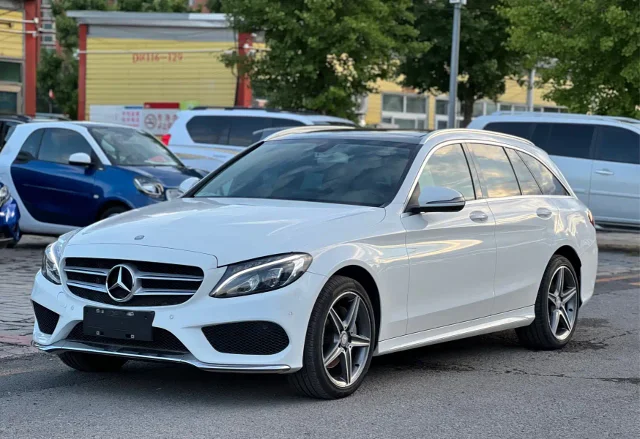 Mercedes-Benz C-Class (Import) C 200 Touring Sedan