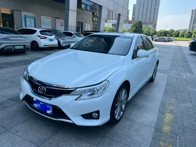 Toyota Reiz 2.5V Fashion Sharp Edition