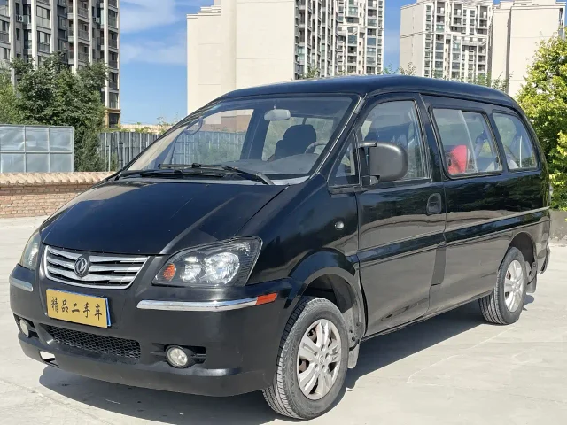 Forthing Lingzhi M3 1.6L 7 seats Standard Type