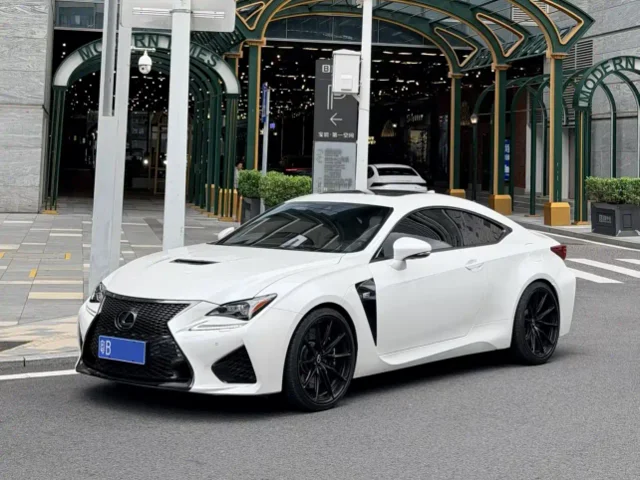 Lexus RC F F 5.0L Peak Edition