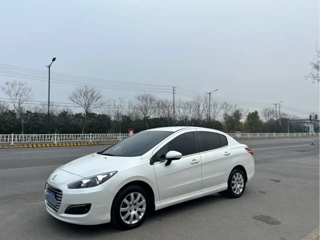 Peugeot 308 Joy Edition Classic 1.6L Manual Premium Fashion Type