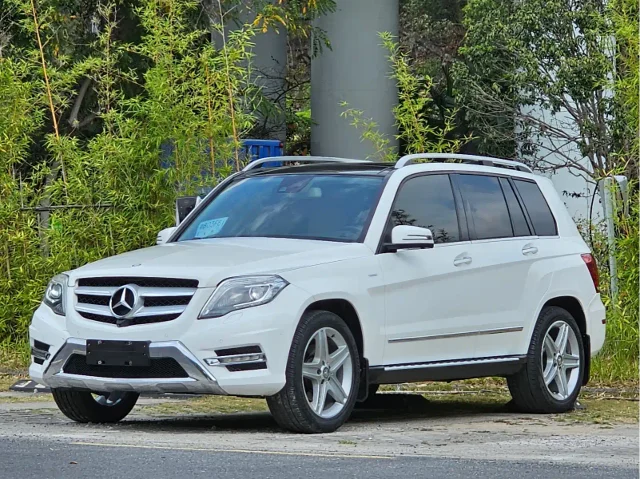 Mercedes-Benz GLK-Class GLK 300 4MATIC Luxury Type Ultimate Edition