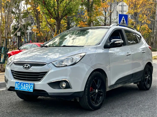 Hyundai ix35 2.4L Auto 2WD Leading Type GLX China IV