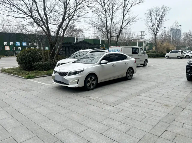 Kia K4 1.8L Auto GLS