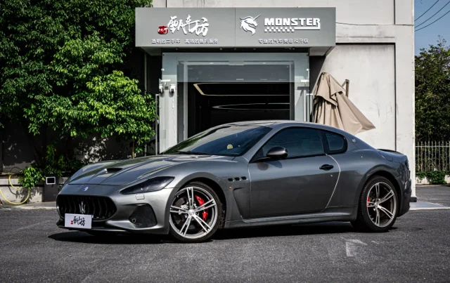 Maserati GranTurismo 4.7L Sport F1