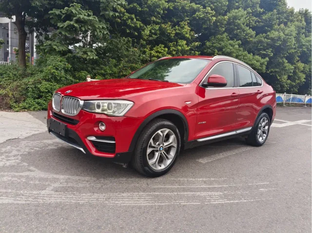 BMW X4 xDrive20i X Design Package
