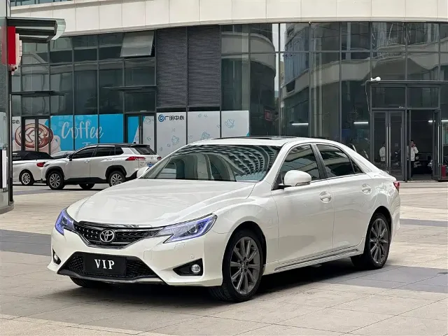 Toyota Reiz 2.5V Fashion Sharp Edition