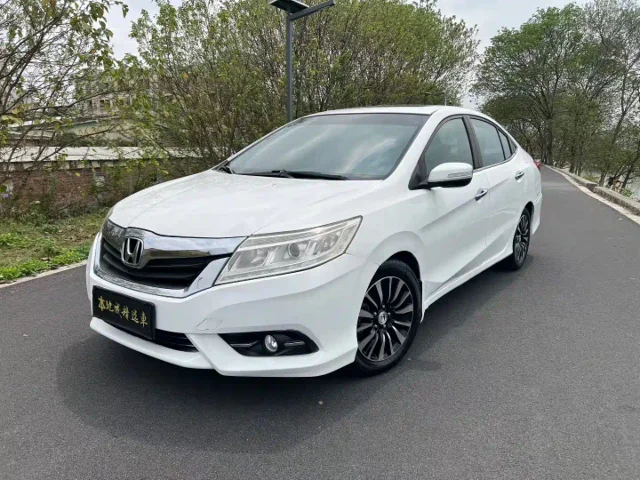 Honda Crider 1.8L Auto Luxury Edition