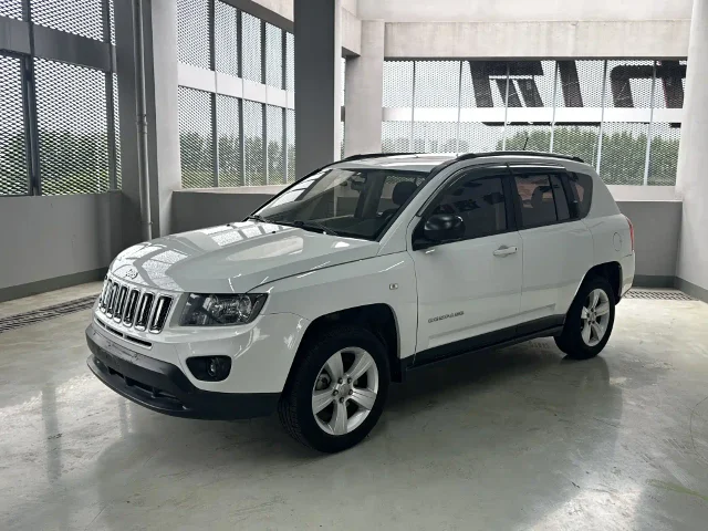 Jeep Compass (Import) Facelift 2.0L 2WD Progressive Edition