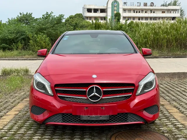 Mercedes-Benz A-Class (Import) A 180