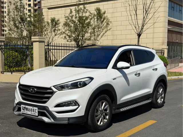 Hyundai Tucson 1.6T DCT 2WD Smart Type