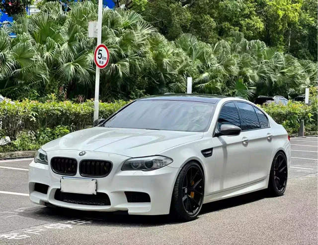 BMW M5 M5