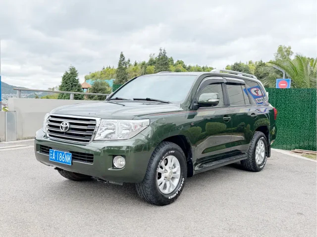 Toyota Land Cruiser 4.0L V6 Middle East Limited Edition