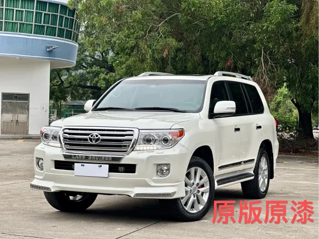 Toyota Land Cruiser 4.0L V6 Middle East Limited Edition