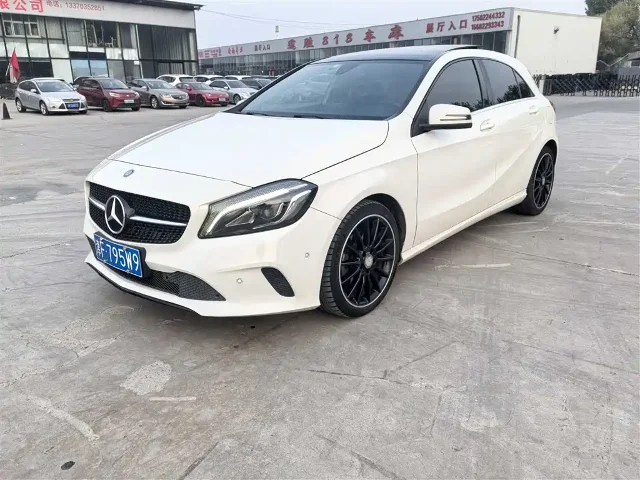 Mercedes-Benz A-Class (Import) A 200 Sport Type