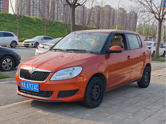 Skoda Fabia 1.4L Auto Crystal Supreme Edition