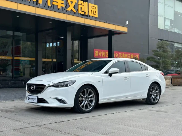 Mazda Atenza 2.5L Blue Sky Distinguished Edition