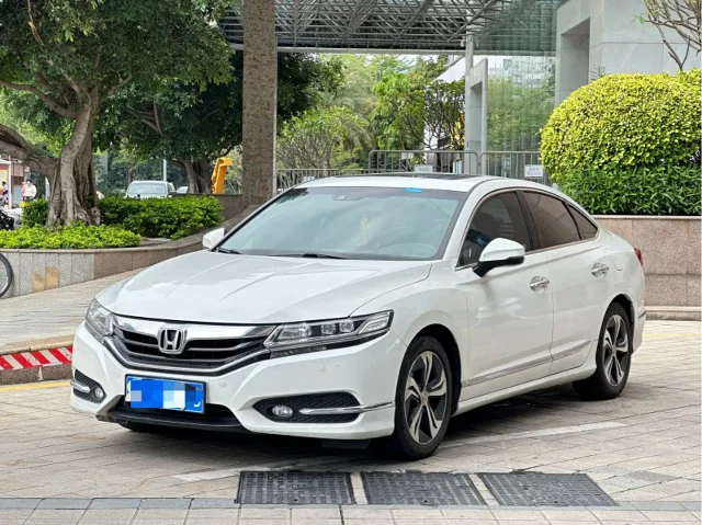 Honda Spirior 2.4L Premium Shine Edition