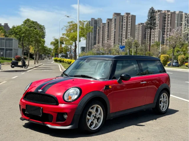 MINI Clubman 1.6L COOPER Fun