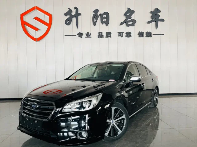 Subaru Legacy 2.5i AWD Glory Edition