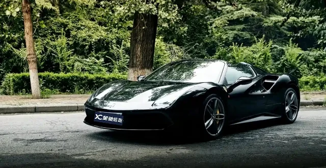 Ferrari 488 488 Spider