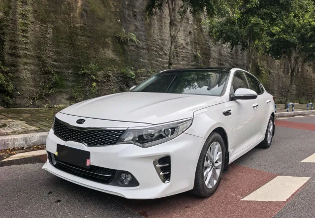 Kia K5 1.6T Auto GLS