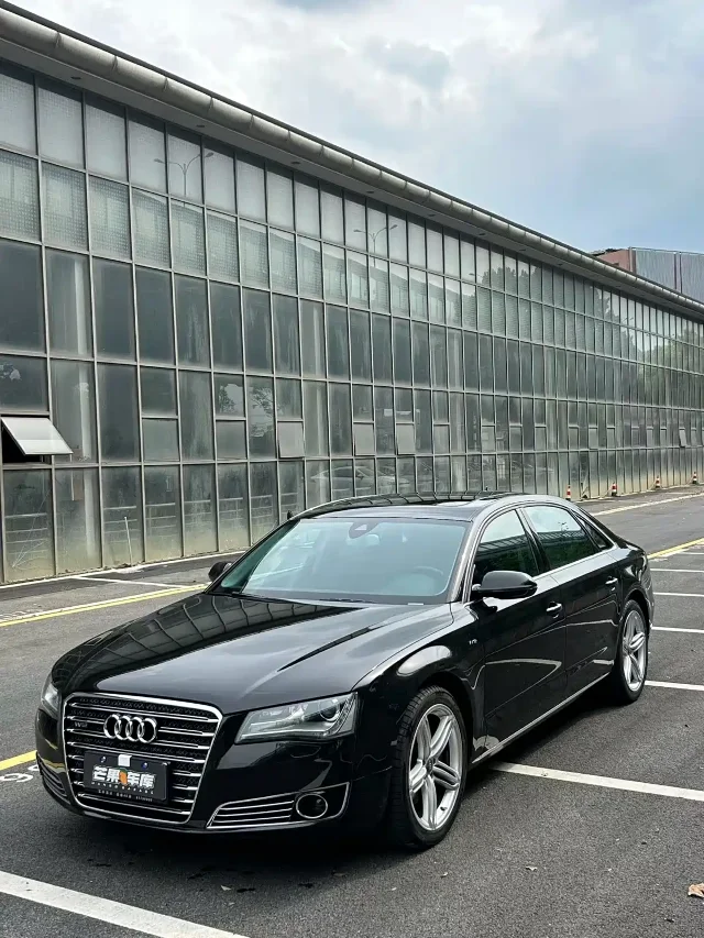 Audi A8 A8L 45 TFSI quattro Luxury Type