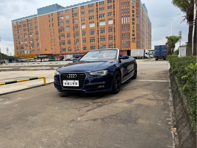 Audi A5 (Import) Cabriolet 45 TFSI quattro Style Edition