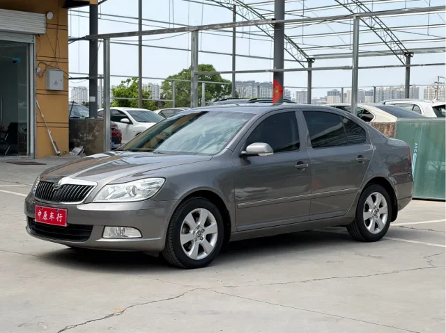 Skoda Octavia 1.4TSI DSG Comfort Handsome Edition