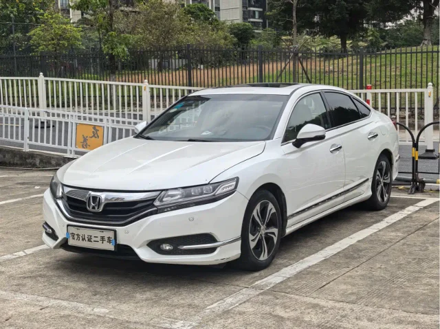 Honda Spirior 2.4L Premium Edition
