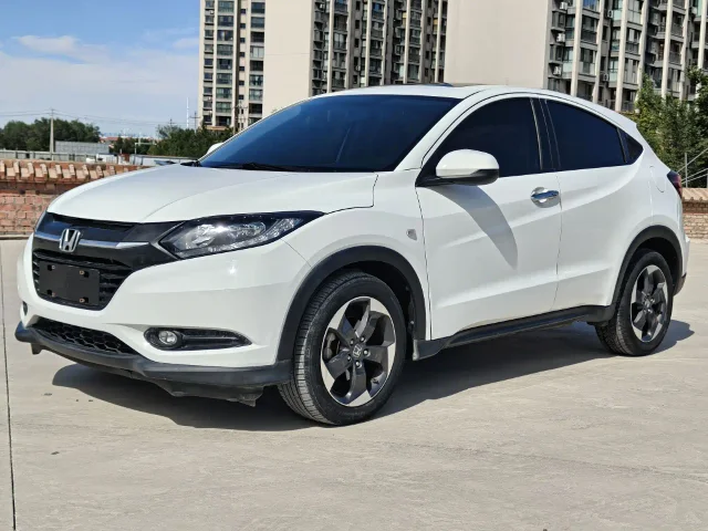 Honda Vezel 1.8L CVT 2WD Pioneer Type
