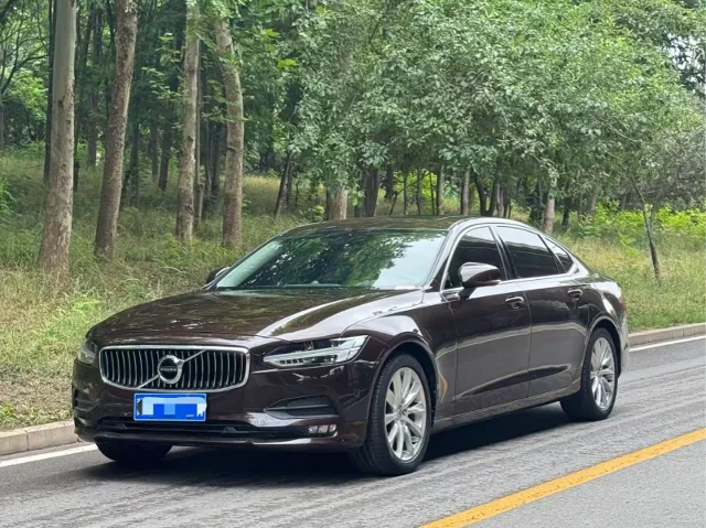 Volvo S90 T5 Smart Vision Edition