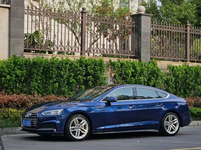 Audi A5 (Import) Coupe 40 TFSI Fashion Type
