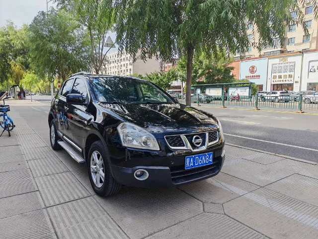 Nissan Qashqai 2.0XV Thunder CVT 2WD