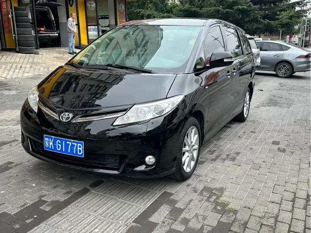 Toyota Previa 2.4L 7 seats Standard Edition