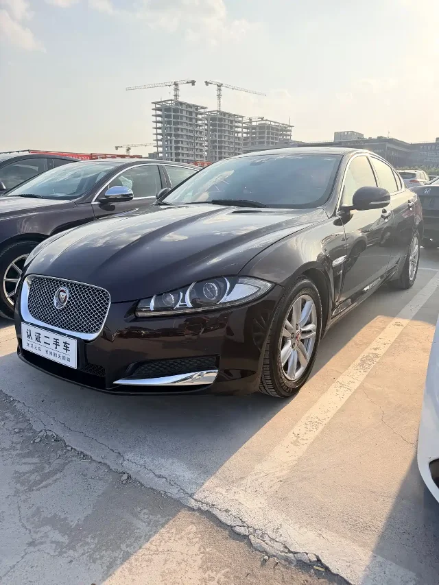 Jaguar XF XF 2.0T Elegance Edition
