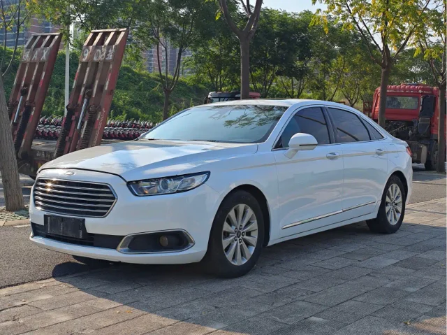 Ford Taurus EcoBoost 180 Luxury Type