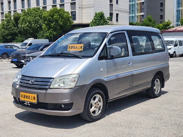 Forthing Lingzhi M3 1.6L 7 seats Comfort Type China V